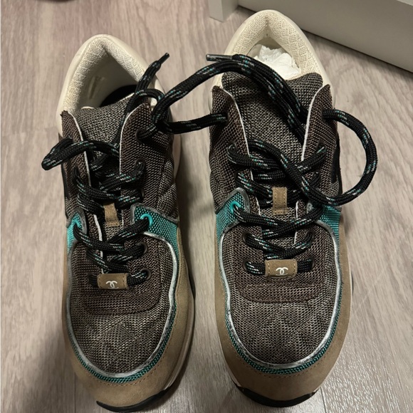 Chanel sneakers - Picture 3 of 4